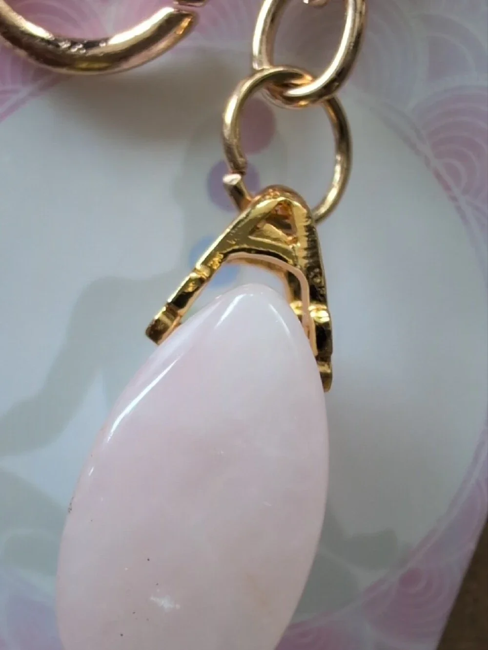 Love Gold-Tone Keyring with Pink Quartz Purse Charm
